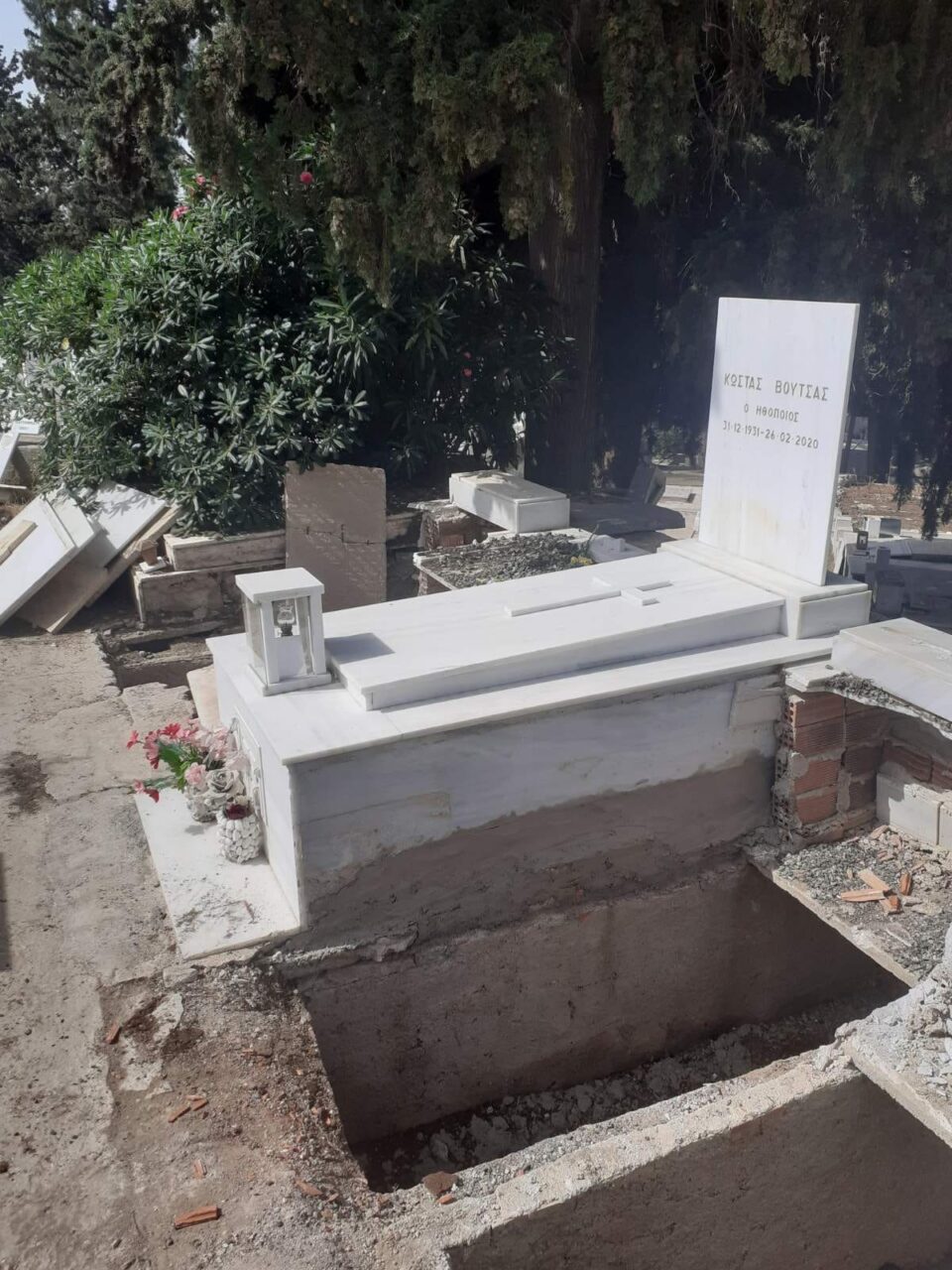 Τάφος Βουτσά